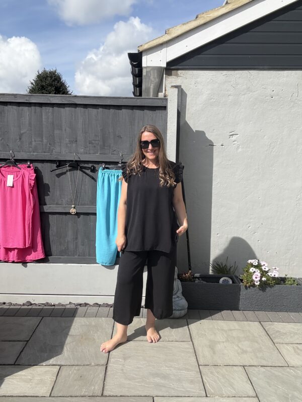 Capri two piece set - Image 2
