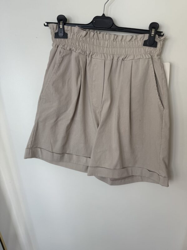 Tia shorts - Image 3