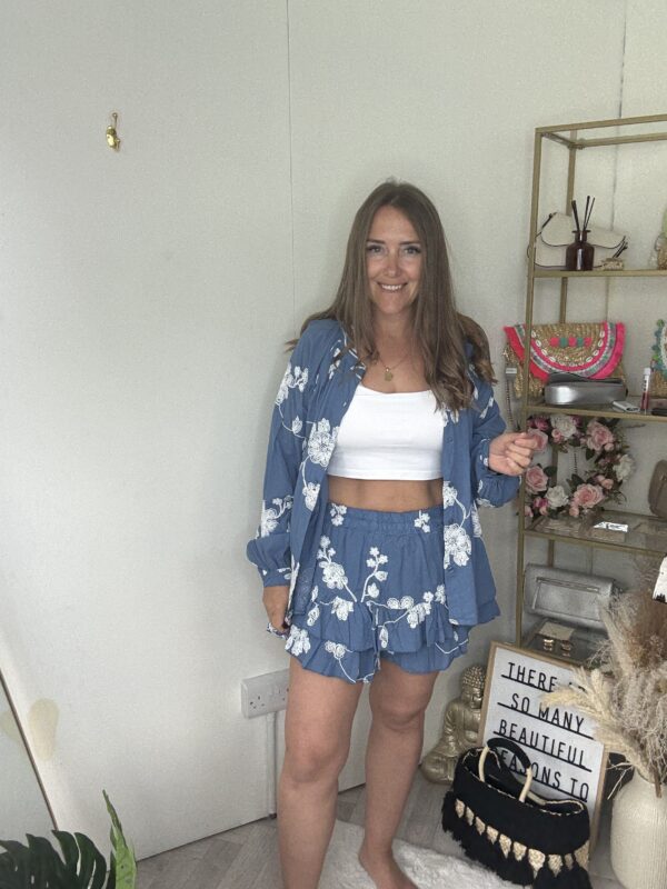 Lottie embroidered set - Image 8