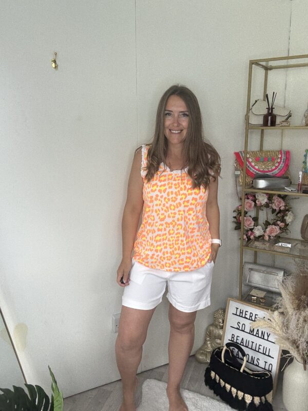 Tia shorts - Image 6